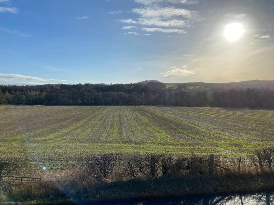 Peaceful Shepherd'S Hut In Beautiful Countryside. Linlithgow Luaran gambar